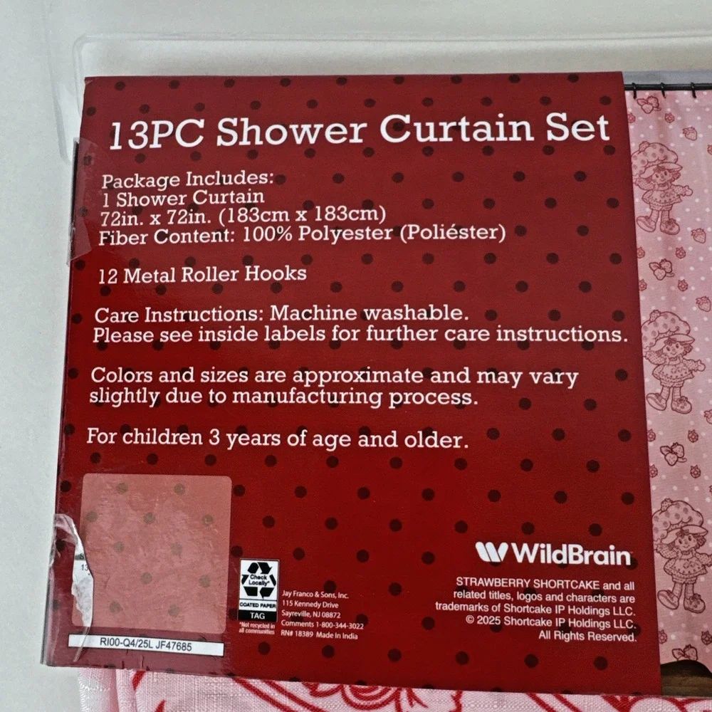 Strawberry Shortcake 13 Piece Shower Curtain Set 12 Metal Hooks 72